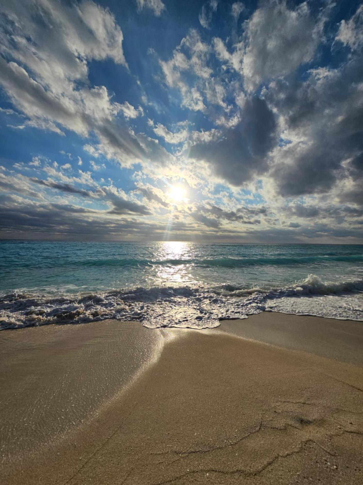 Rodero By Solymar Beach Front Condos In Hotel Zone Cancun Bagian luar foto