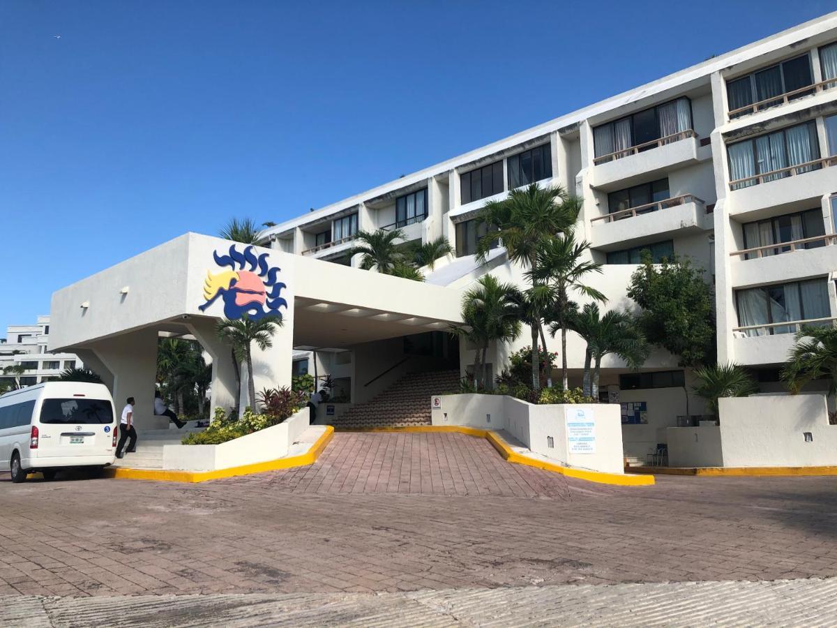 Rodero By Solymar Beach Front Condos In Hotel Zone Cancun Bagian luar foto
